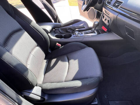 2016 Mazda MAZDA3 i Sport