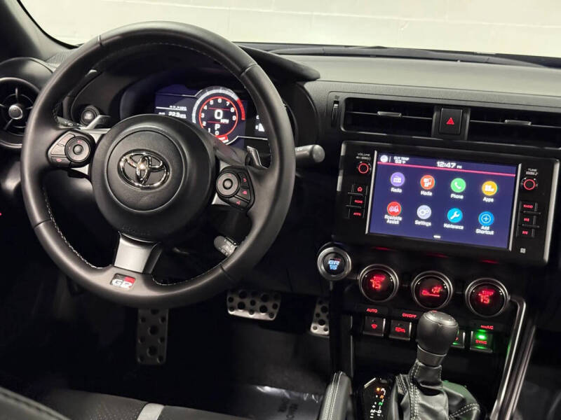 2024 Toyota GR86 Premium