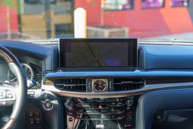 2021 Lexus LX 570 Three-Row