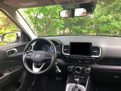 2022 Hyundai Venue SEL