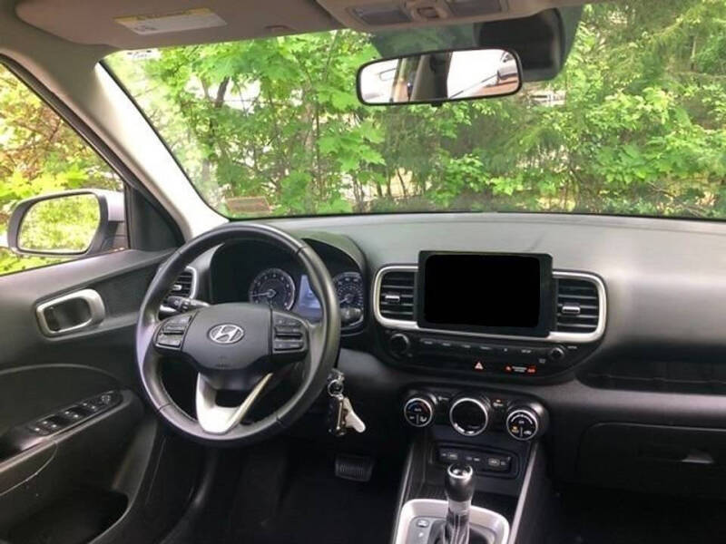 2022 Hyundai Venue SEL