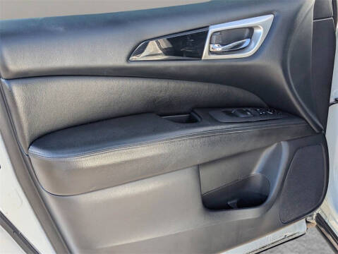 2015 Nissan Pathfinder