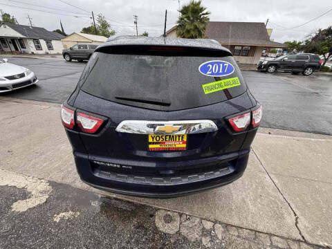 2017 Chevrolet Traverse LS
