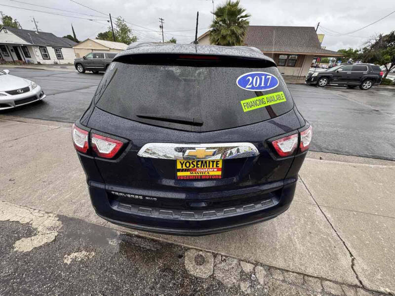 2017 Chevrolet Traverse LS