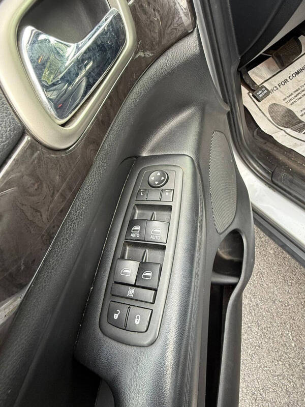 2011 Jeep Grand Cherokee Laredo