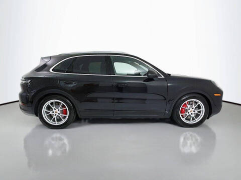 2025 Porsche Cayenne S