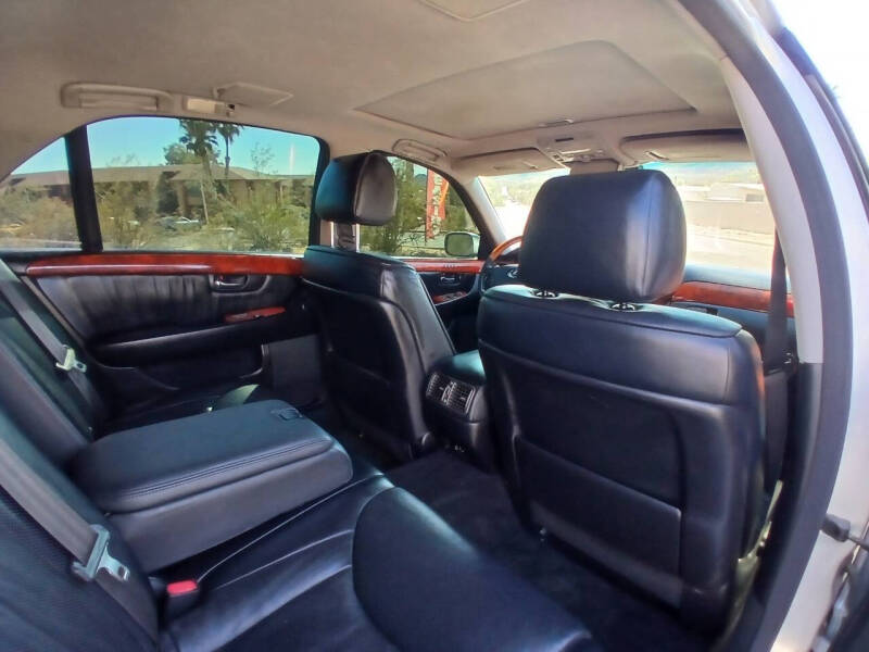 2004 Lexus LS 430