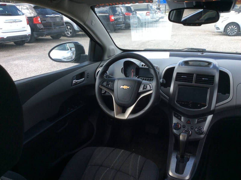 2016 Chevrolet Sonic LT Auto