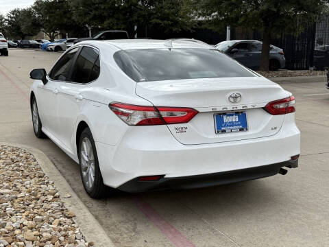 2020 Toyota Camry LE