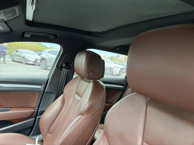 2016 Audi A3 Sportback e-tron 1.4T Premium Plus