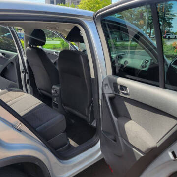 2014 Volkswagen Tiguan SE