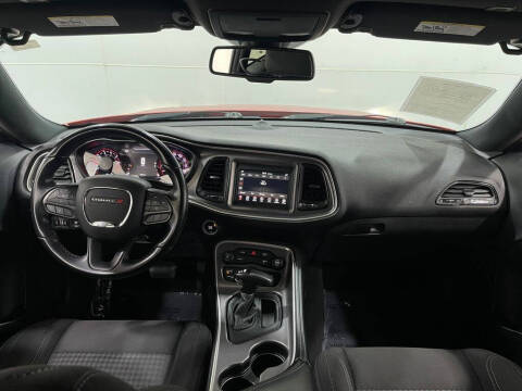 2022 Dodge Challenger SXT