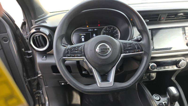 2018 Nissan Kicks SV
