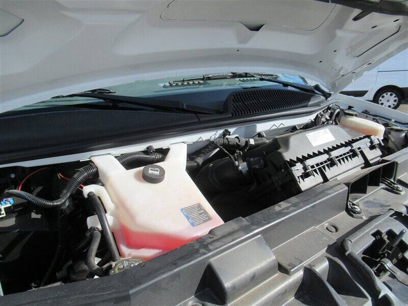 2022 Chevrolet Express 2500