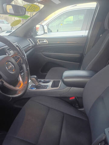 2017 Jeep Grand Cherokee Laredo