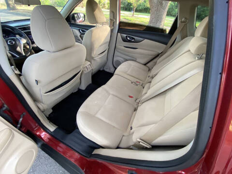 2016 Nissan Rogue SV