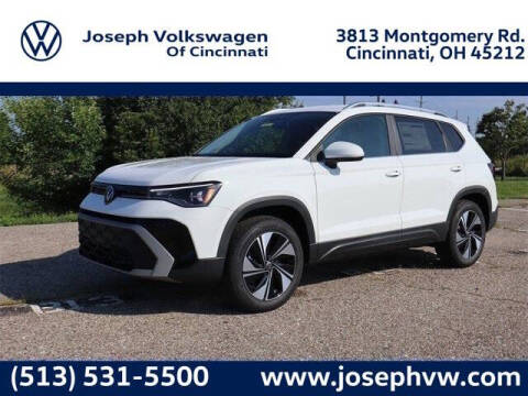 2025 Volkswagen Taos SE 4Motion