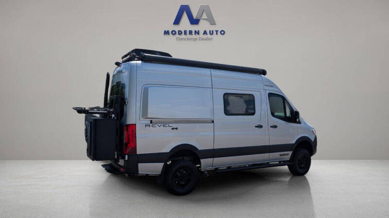 2022 Mercedes Sprinter Van Winnebago