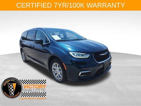 2023 Chrysler Pacifica Touring L