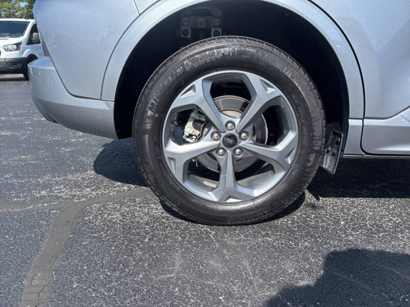 2023 Ford Escape ST-Line Select