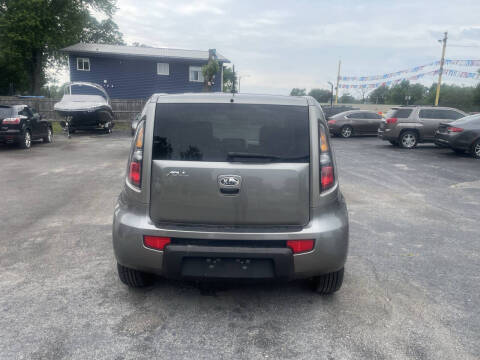 2011 Kia Soul +