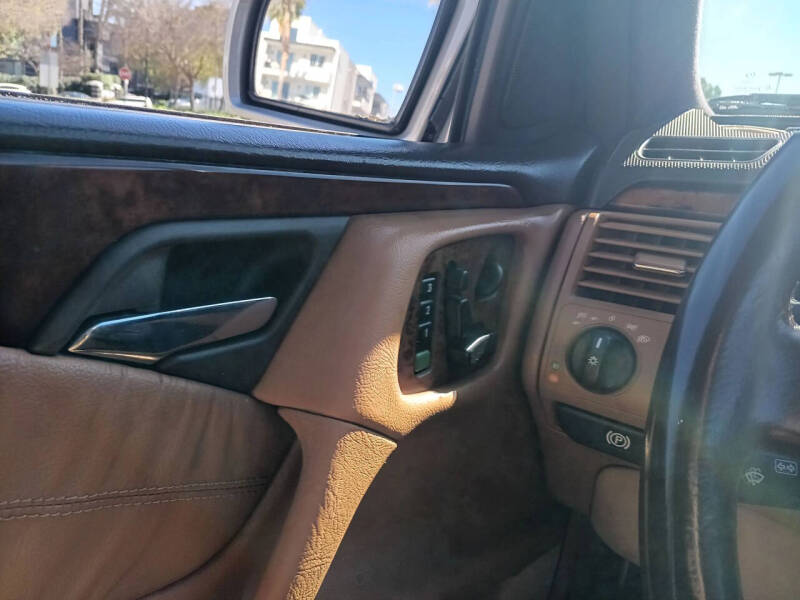 1998 Mercedes-Benz E-Class E 320