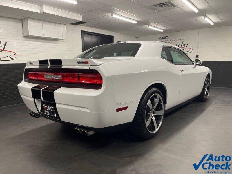 2014 Dodge Challenger SRT8