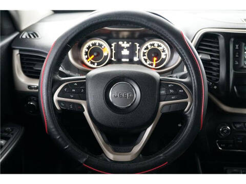 2016 Jeep Cherokee Sport