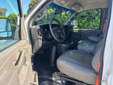 2017 Chevrolet Express 2500