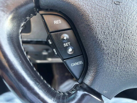 2004 Ford Thunderbird Deluxe