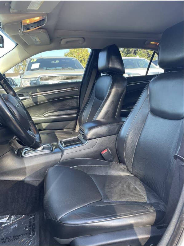 2018 Chrysler 300 Limited