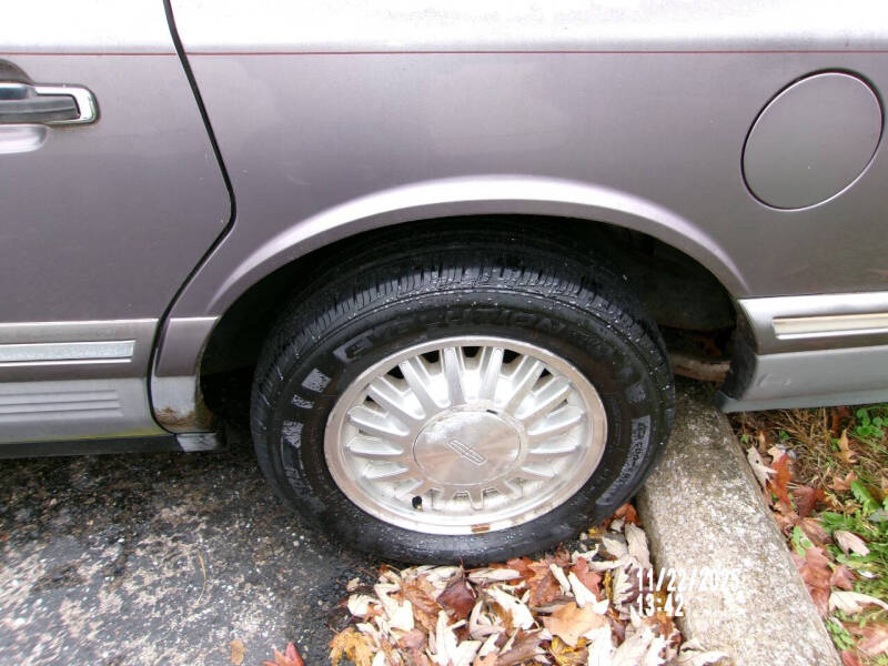 1995 Lincoln Town Car Cartier