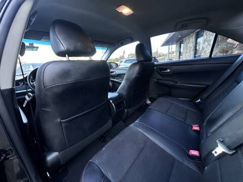 2017 Toyota Camry SE