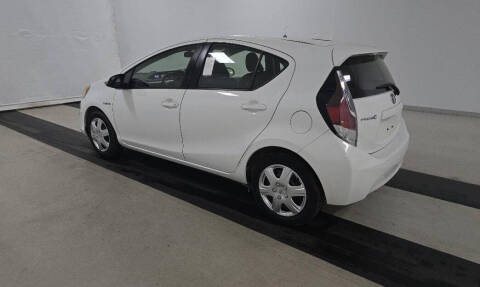 2016 Toyota Prius c Two