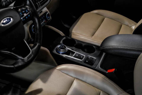 2021 Ford Escape SEL