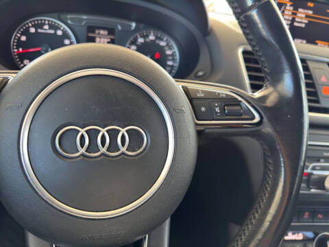 2017 Audi Q3 2.0T Premium