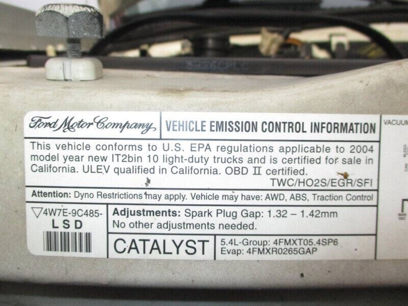 2004 Ford E-Series E-250 SD