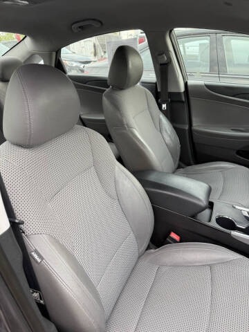 2011 Hyundai Sonata SE 2.0T