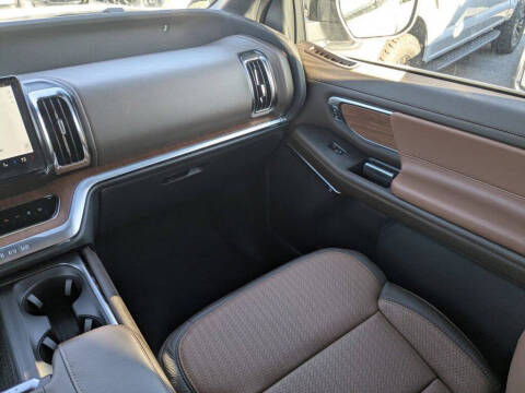 2025 Ford Expedition MAX King Ranch