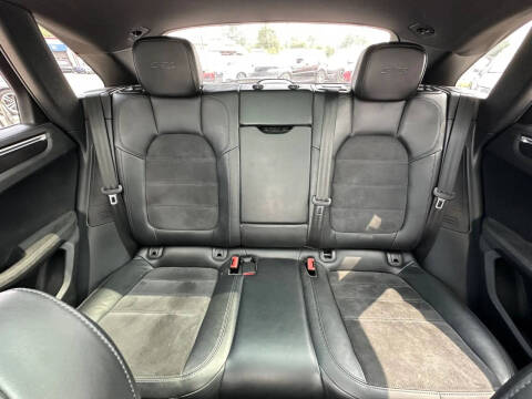 2017 Porsche Macan GTS