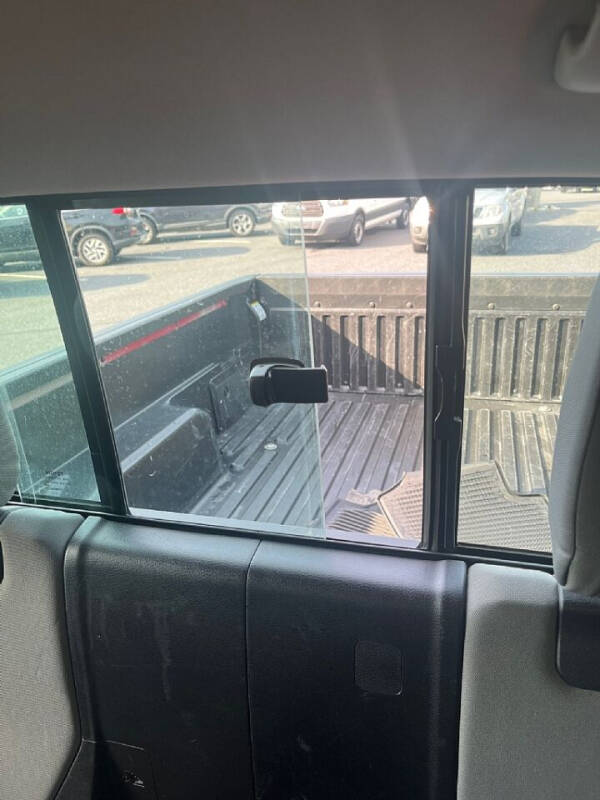 2017 Toyota Tacoma SR