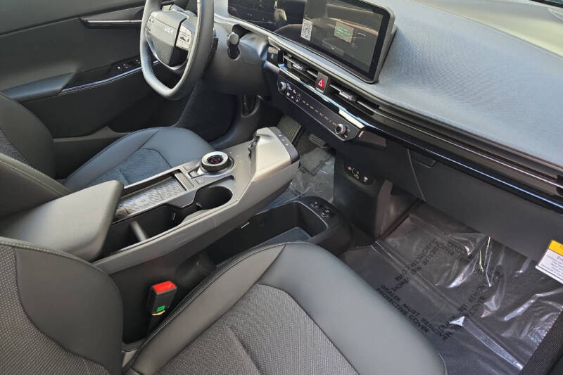 2025 Kia EV6 Light Long Range