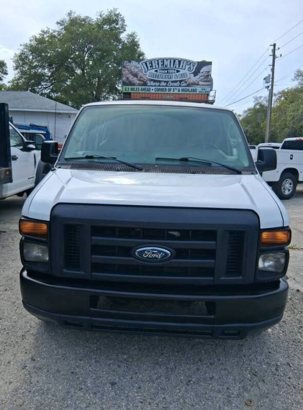 2013 Ford E-Series E-350 SD