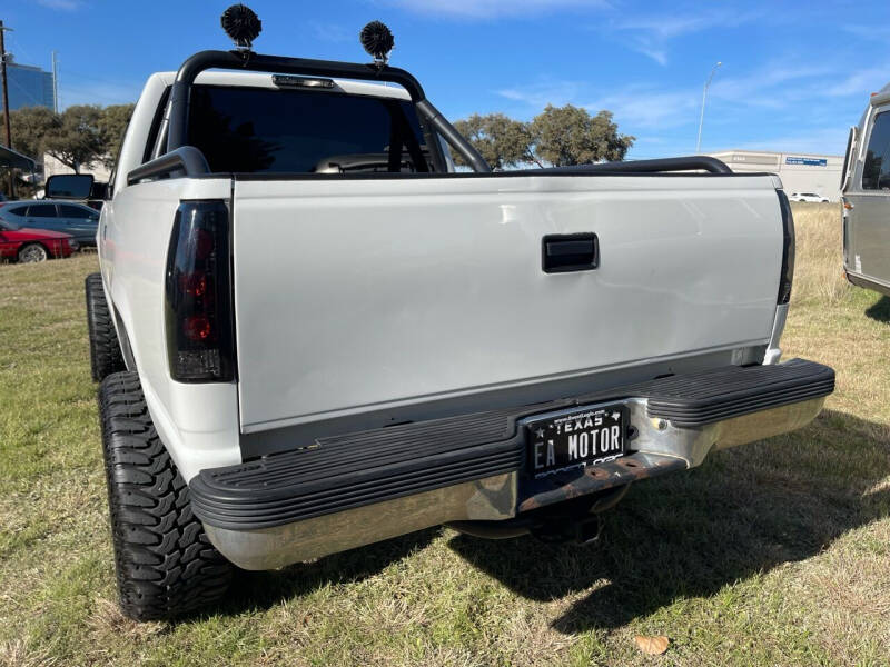 1995 Chevrolet GMT400's photo