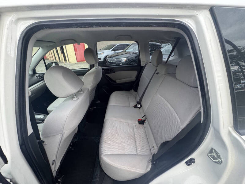 2015 Subaru Forester 2.5i