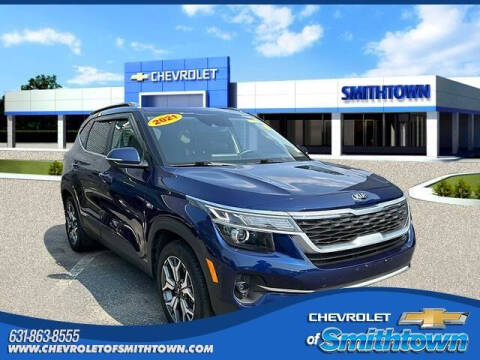 2021 Kia Seltos for sale at CHEVROLET OF SMITHTOWN in Saint James NY
