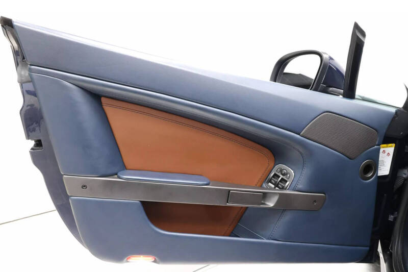 2014 Aston Martin V8 Vantage Roadster