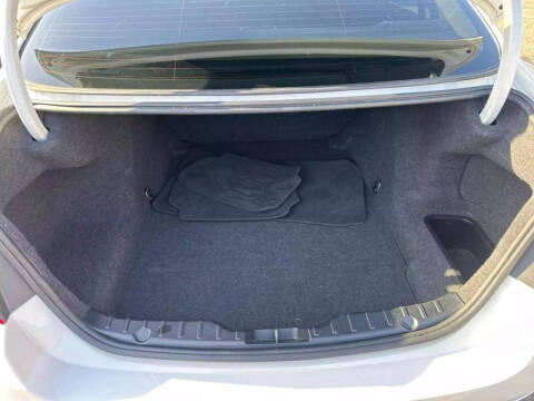 2012 BMW 5 Series 528i