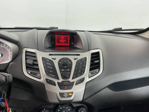 2011 Ford Fiesta SES