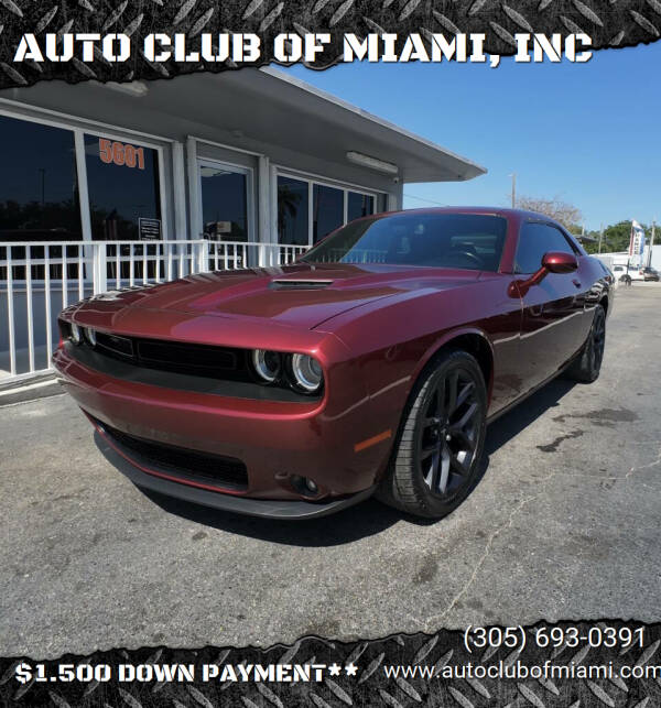 2019 Dodge Challenger SXT's photo